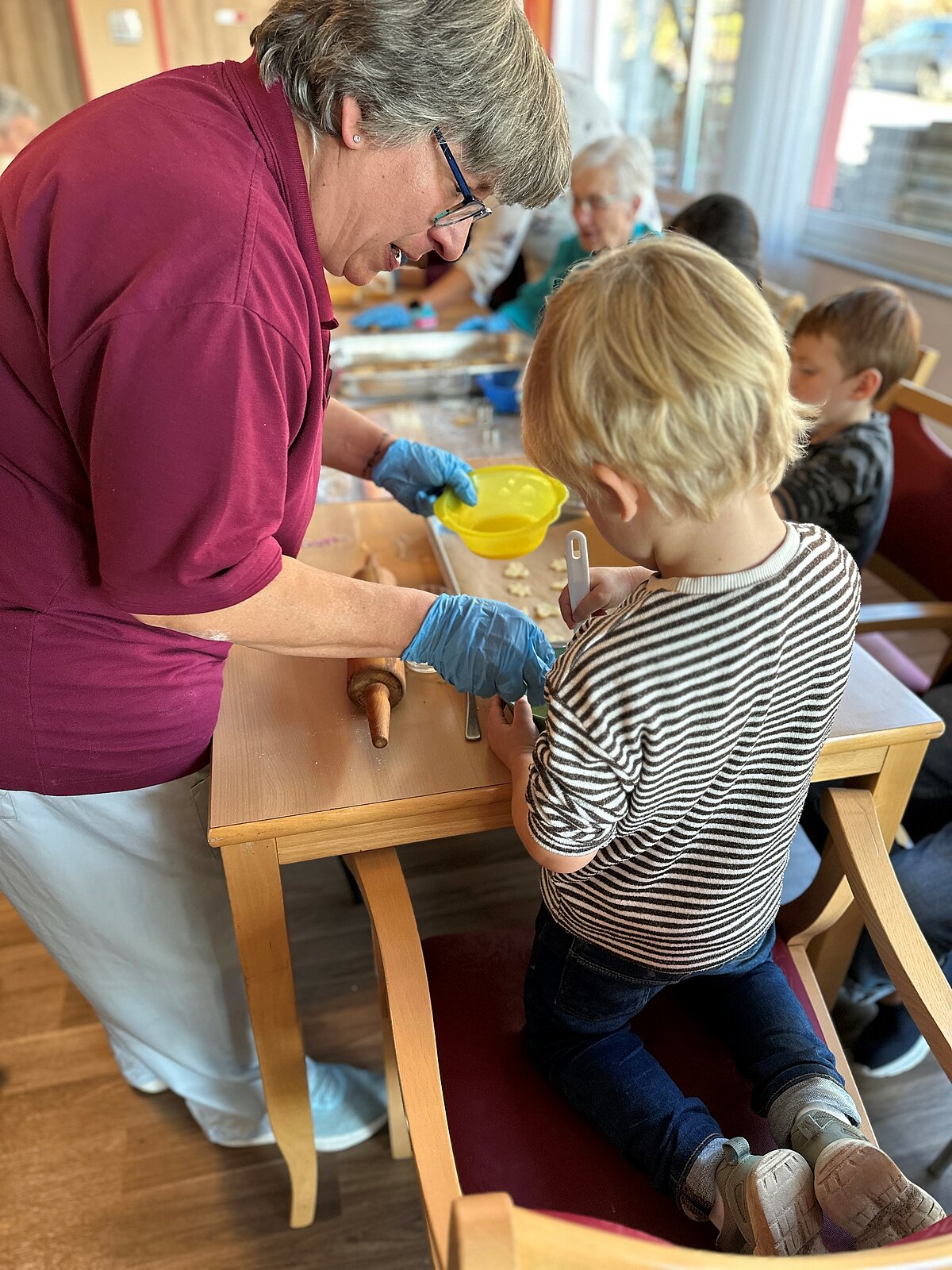 Plätzchen backen mit Kindergarten